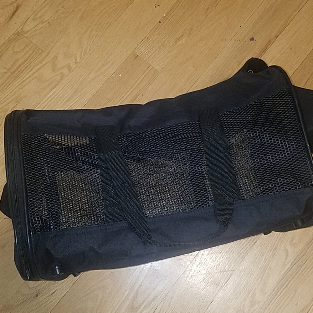 Dog carrier